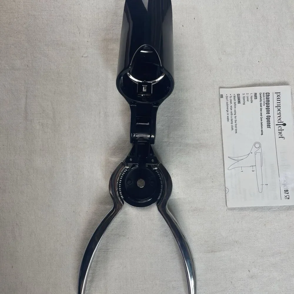Pampered Chef CHAMPAGNE Wine Bottle Opener #1597 Black & Silver New Open Box